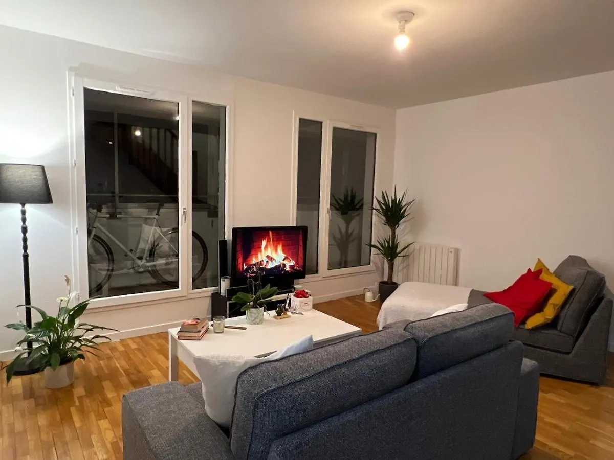 Homestay Entire Apartment With Terrace Paris